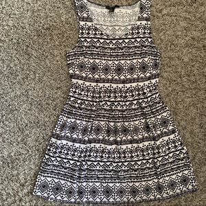 Forever 21 Black White Geometric Dress